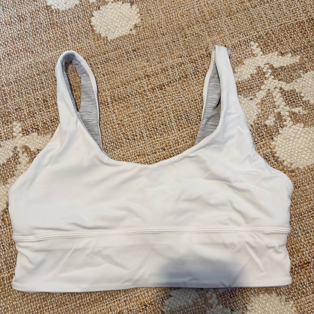 Reversible lululemon sports bra